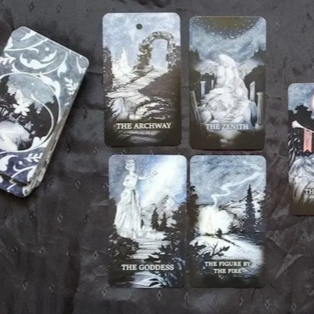 끝없는 오라클 9*6cm 손으로 그린 ​​Myriora - Tarot Cards Deck With Guidebook 리뷰 및 가격